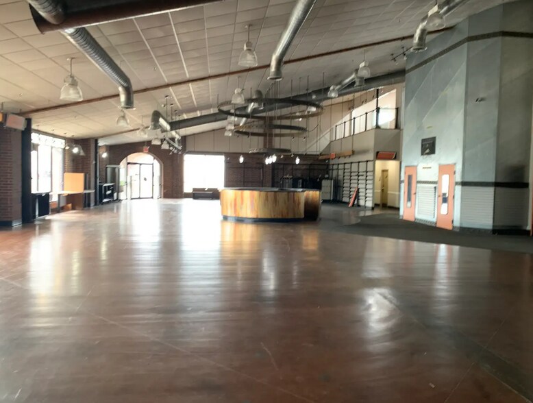 2030 N Mall Dr, Alexandria, LA à louer - Photo intérieure – Image 3 sur 9
