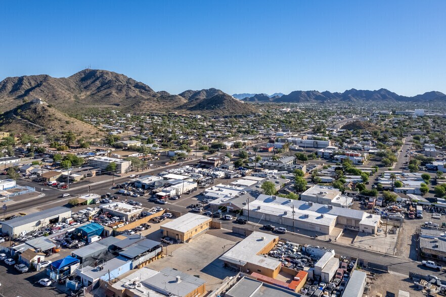 9211 N 9th Ave, Phoenix, AZ à vendre - Photo de l’immeuble – Image 1 sur 27