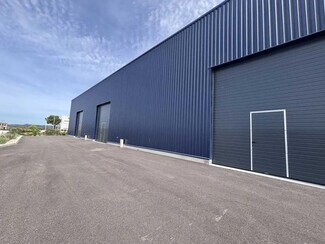 Plus de détails pour 2 Rue René Dumont, Lambesc - Local d'activités à louer