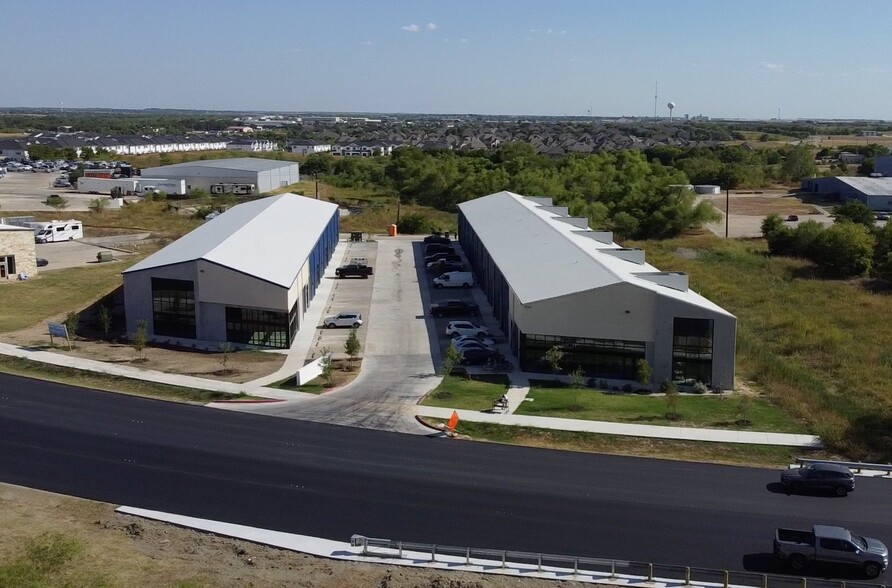 1705 Robert S Light Blvd, Buda, TX à louer - Photo de l’immeuble – Image 2 sur 13