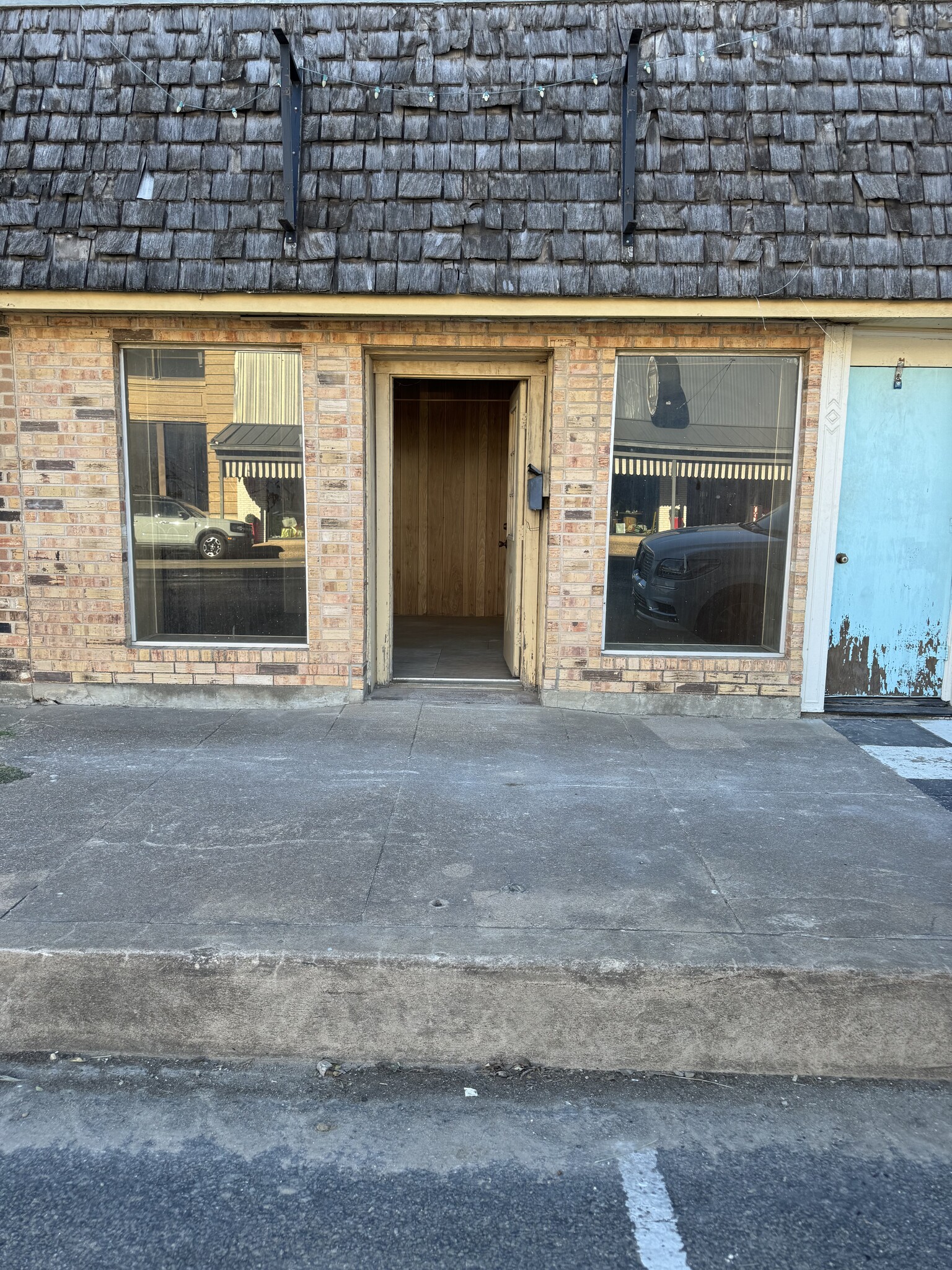 225 S Main St, Mcgregor, TX à louer Photo de l’immeuble– Image 1 sur 9