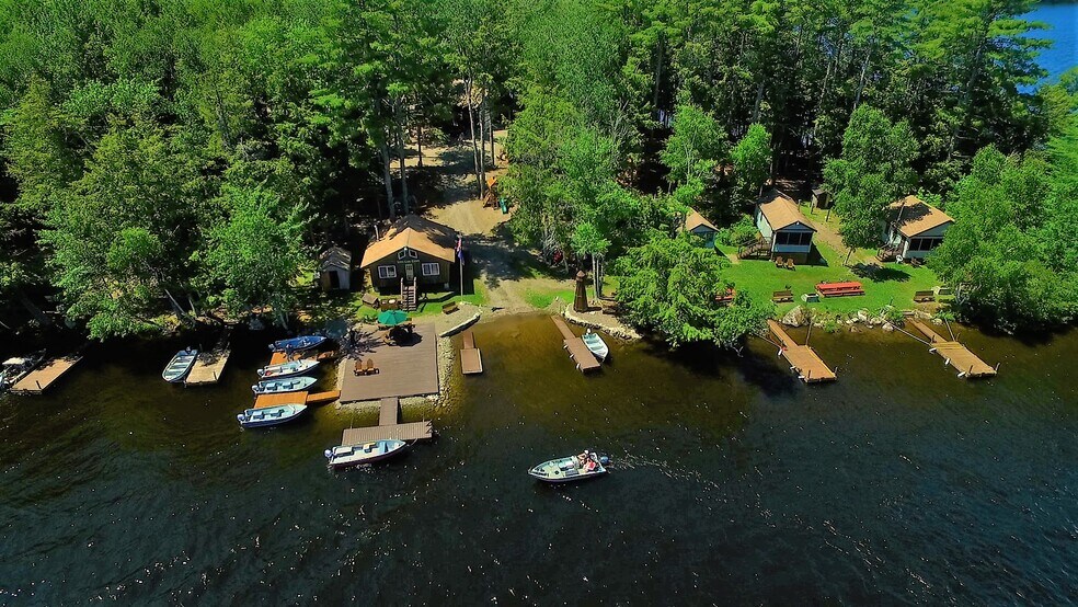 239 Long Lake Camp Rd, Princeton, ME à vendre - Photo de l’immeuble – Image 2 sur 39