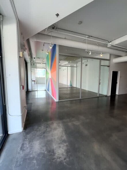 1030 N Alvarado St, Los Angeles, CA à louer - Vidéo sur l’annonce professionnelle – Image 2 sur 26
