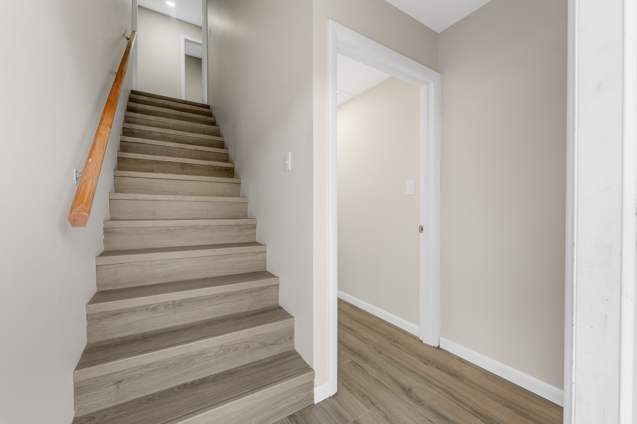 1189 Pineview Dr, Morgantown, WV à louer Photo intérieure– Image 1 sur 10