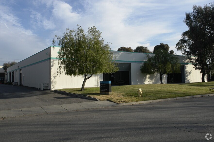 6575 Trinity Ct, Dublin, CA à louer - Photo de l’immeuble – Image 3 sur 5