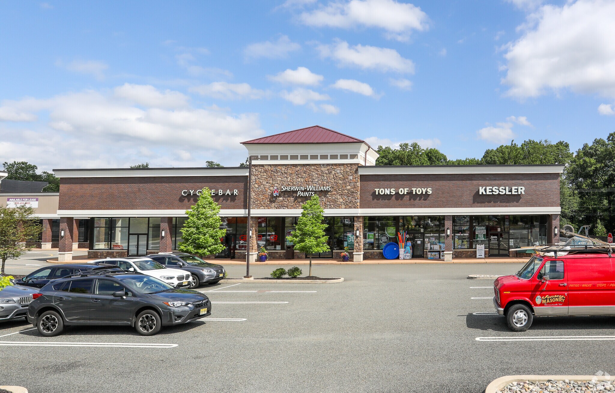 80 Morristown Rd, Bernardsville, NJ à louer Photo principale– Image 1 sur 4