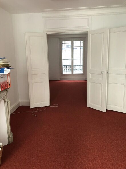 9 Rue Sainte-Anne, Paris à louer - Photo intérieure – Image 2 sur 6