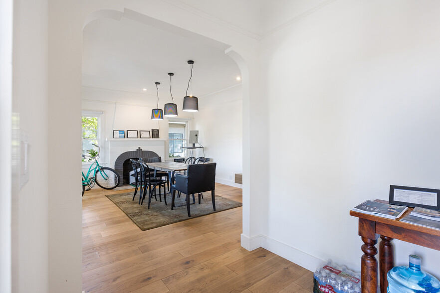 369 W Napa St, Sonoma, CA à vendre - Photo intérieure – Image 3 sur 49