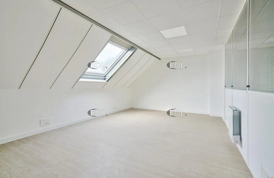 4-42 Rue Paul Claudel, Évry-Courcouronnes à louer - Photo de l’immeuble – Image 3 sur 3