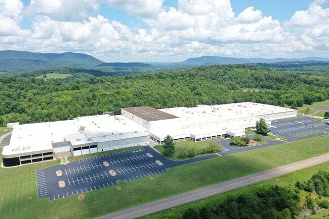 Plus de détails pour 2121 Holston Bend Dr, Mascot, TN - Industriel/Logistique à louer