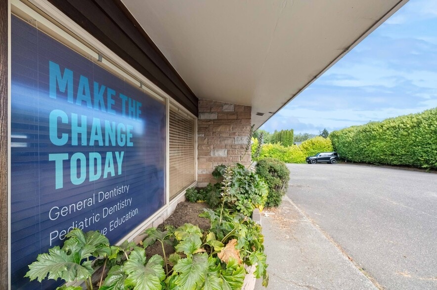 2157 Broadway Ave, North Bend, OR à vendre - Photo de l’immeuble – Image 3 sur 35