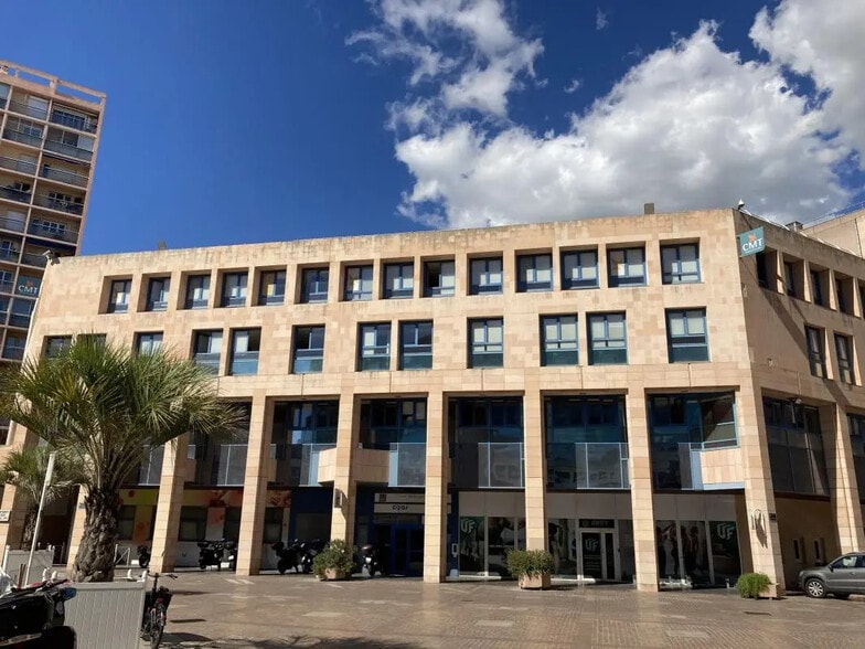 Bureau dans Toulon à louer - Photo de l’immeuble – Image 3 sur 11