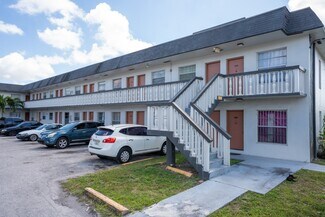 Plus de détails pour 18101 NW 7th Ave, Miami, FL - Logement à vendre