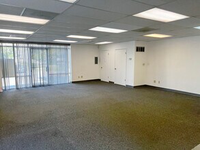 10121 Imperial Ave, Cupertino, CA à louer Photo intérieure– Image 1 sur 4