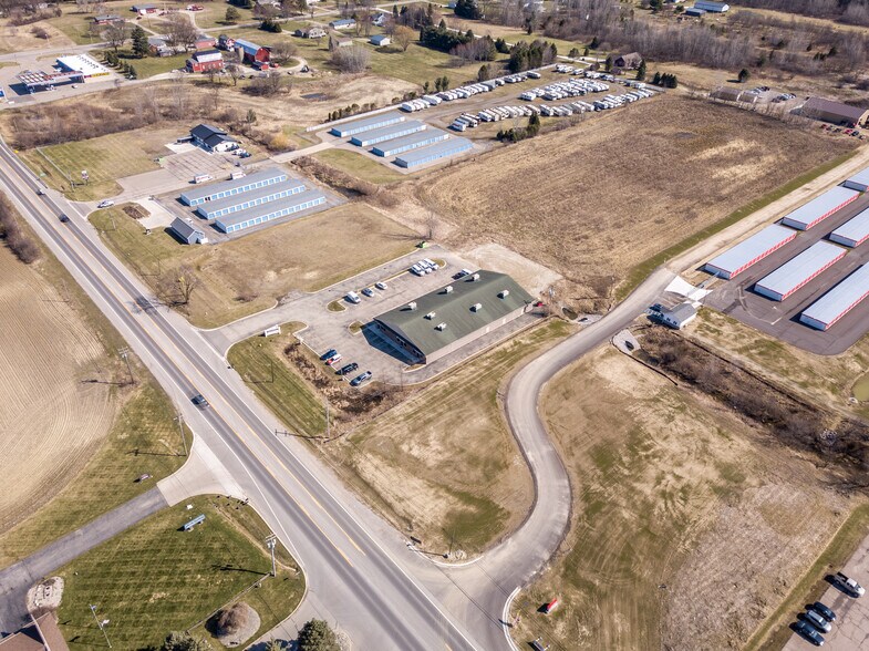 3390 N State Rd, Davison, MI à vendre - Photo de l’immeuble – Image 3 sur 61