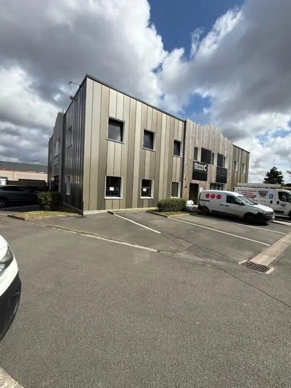 Bureau dans VILLENEUVE-D'ASCQ à louer Photo de l’immeuble– Image 1 sur 4