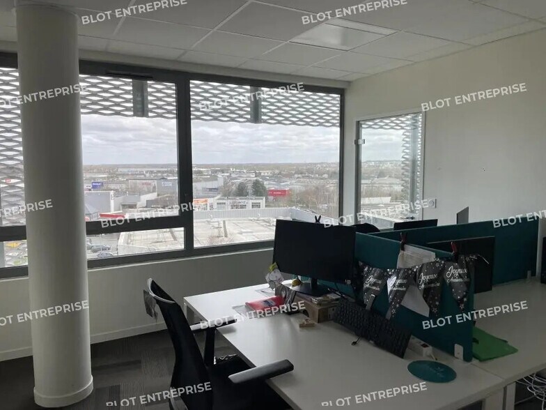 Bureau dans Rennes à louer - Photo intérieure – Image 2 sur 12