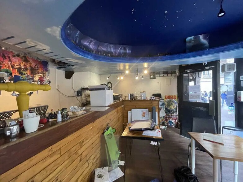 Local commercial dans Rouen à vendre - Photo intérieure – Image 2 sur 3