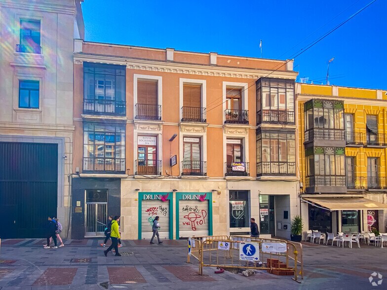 Immeuble residentiel dans Guadalajara, Guadalajara à vendre - Photo de l’immeuble – Image 1 sur 1