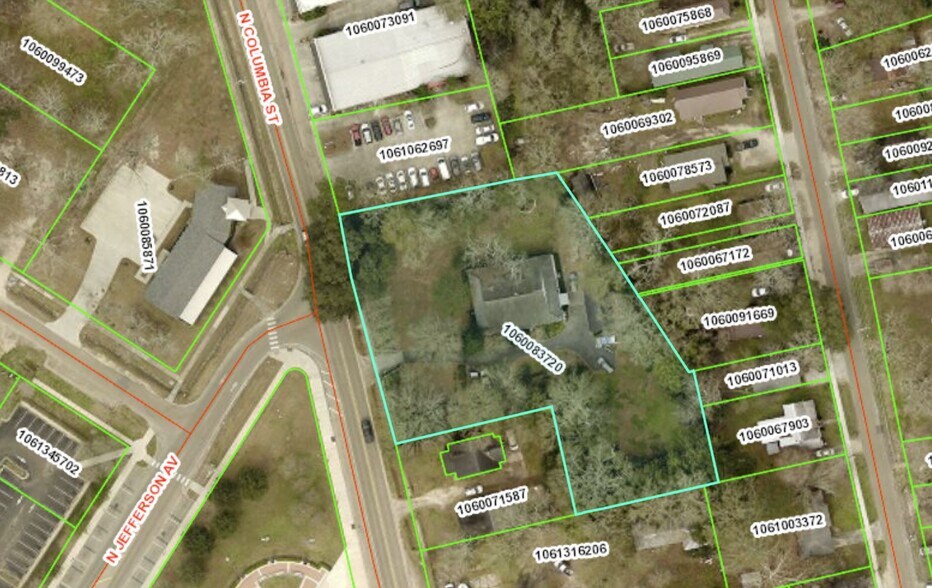 752 N Columbia St, Covington, LA à vendre - Photo de l’immeuble – Image 2 sur 3
