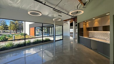 51-61 Daggett Dr, San Jose, CA à louer Photo intérieure– Image 2 sur 3