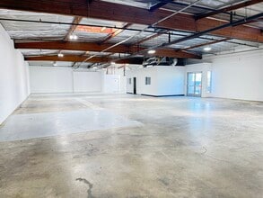 1104 Arroyo St, San Fernando, CA à louer Photo intérieure– Image 2 sur 9