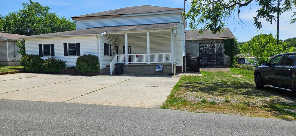 2412 Marsh St, Lynchburg, VA à vendre - Photo de l’immeuble – Image 2 sur 18