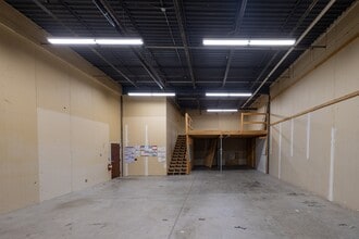 5421 Feltl Rd, Minnetonka, MN à louer Photo intérieure– Image 2 sur 7