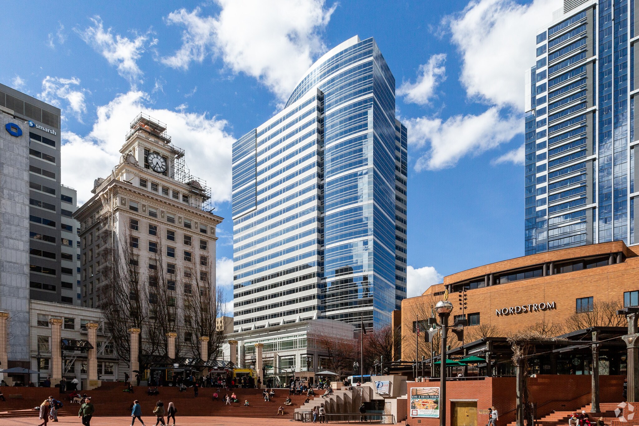 805 SW Broadway, Portland, OR à louer Photo principale– Image 1 sur 14