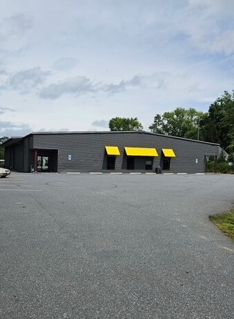 18 Sterling Pl, Mills River, NC à louer - Photo de l’immeuble – Image 3 sur 11