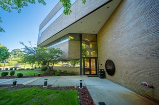 Plus de détails pour 25899 W 12 Mile Rd, Southfield, MI - Bureau à louer