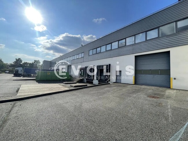 Plus de détails pour Bureau, Industriel/Logistique à louer