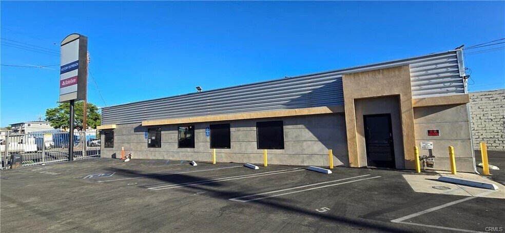 8805 Reseda Blvd, Northridge, CA à louer - Photo de l’immeuble – Image 3 sur 17