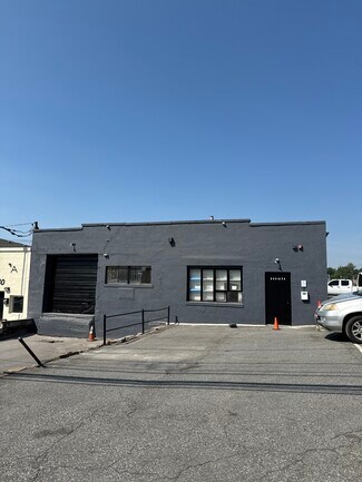 Plus de détails pour 322-324 W Pleasantview Ave, Hackensack, NJ - Local d'activités à louer