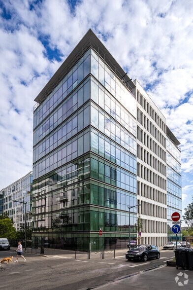 Bureau dans Lyon à louer - Photo principale – Image 1 sur 25