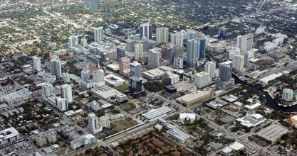 100-110 N Federal Hwy, Fort Lauderdale, FL - VUE AÉRIENNE  vue de carte - Image1