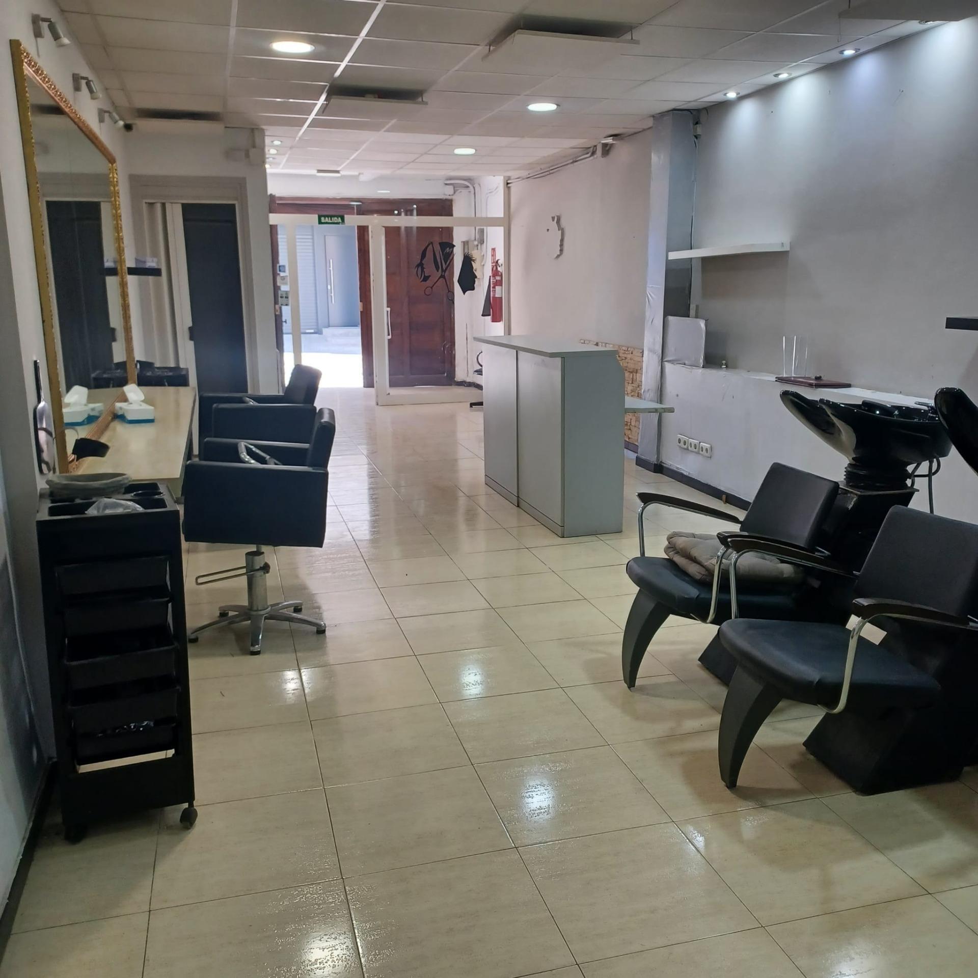 Local commercial dans Terrassa, Barcelona à louer Photo intérieure– Image 1 sur 13