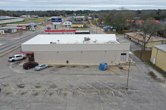 101 W Cumming Ave, Opp, AL à louer Photo de l’immeuble– Image 2 sur 5