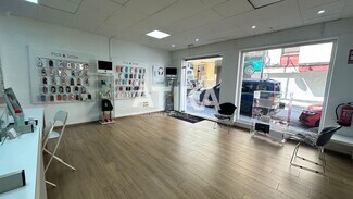 Plus de détails pour Local commercial à louer