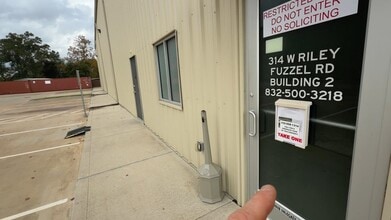 314 W Riley Fuzzel Rd, Spring, TX à louer - Vidéo sur l’annonce professionnelle