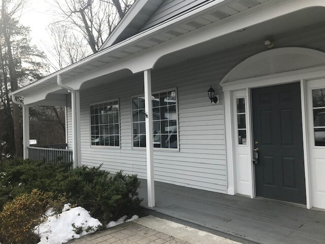 500 Purdy Hill Rd, Monroe, CT à louer - Photo de l’immeuble – Image 2 sur 18