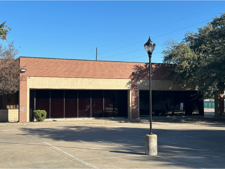 12035 Shiloh Rd, Dallas, TX à louer - Photo de l’immeuble – Image 1 sur 16