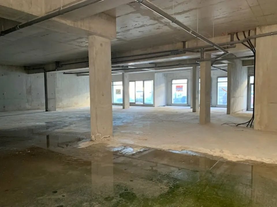 Local commercial dans Avignon à vendre Photo intérieure– Image 1 sur 11