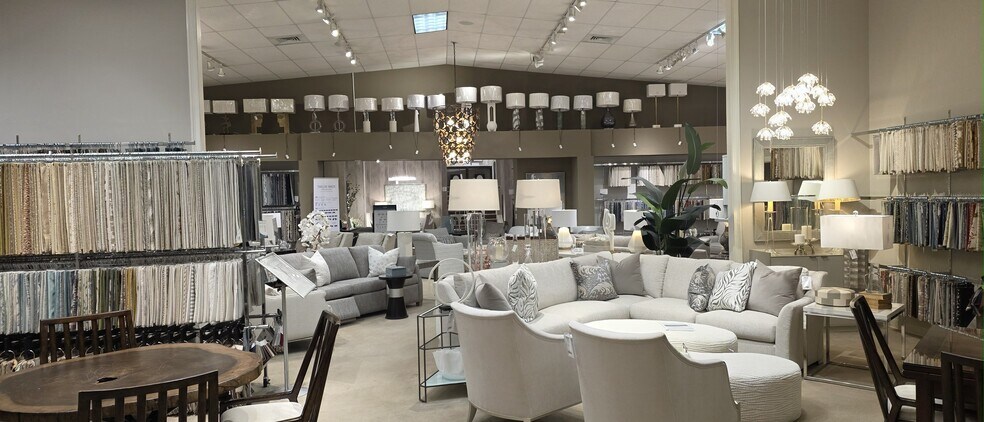 6000 Taylor Rd, Naples, FL à louer - Photo de l’immeuble – Image 2 sur 8