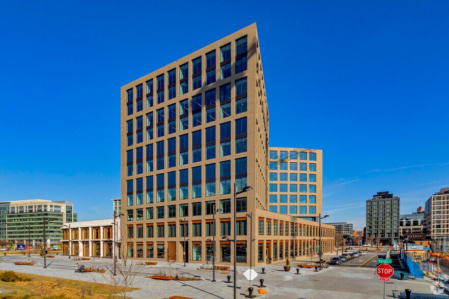 1275 New Jersey Ave SE, Washington, DC à louer - Photo de l’immeuble – Image 2 sur 44
