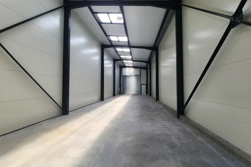 Local d’activités dans Sète à louer - Photo intérieure – Image 3 sur 9