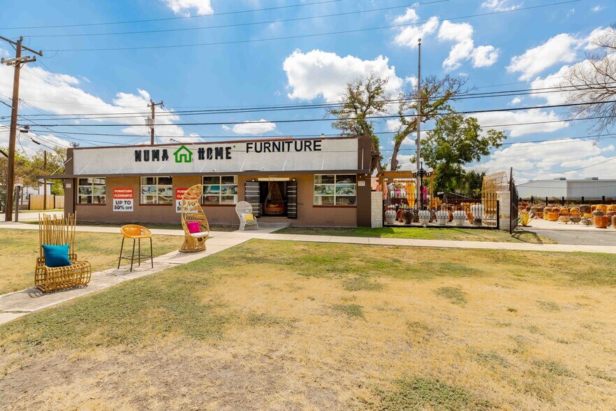 1950 N Panam Expy, San Antonio, TX à vendre - Photo principale – Image 1 sur 24