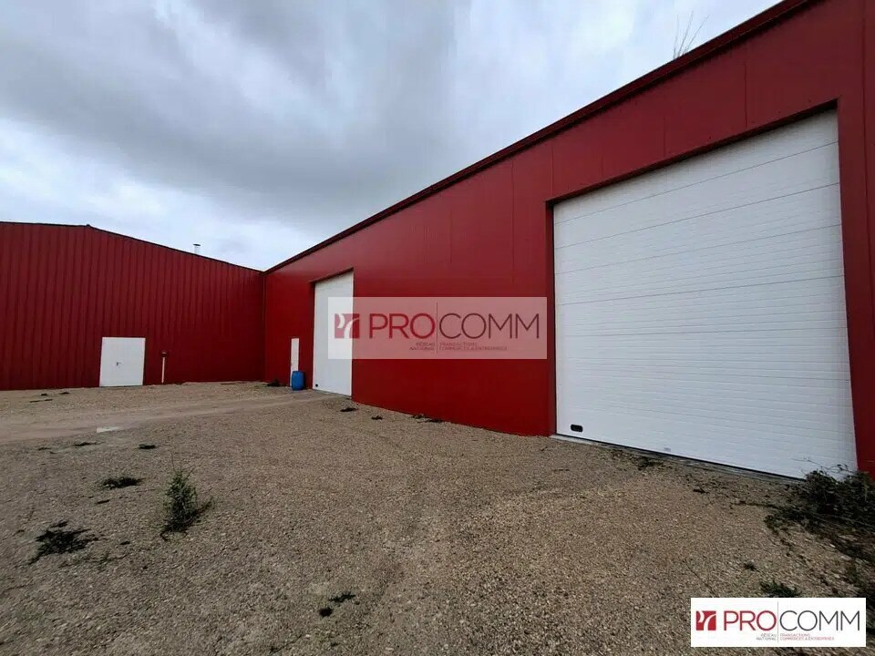 Industriel/Logistique dans Voves à louer Photo de l’immeuble– Image 1 sur 7