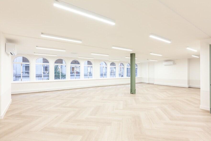 36-38 Mortimer St, Londres à louer - Photo de l’immeuble – Image 2 sur 20