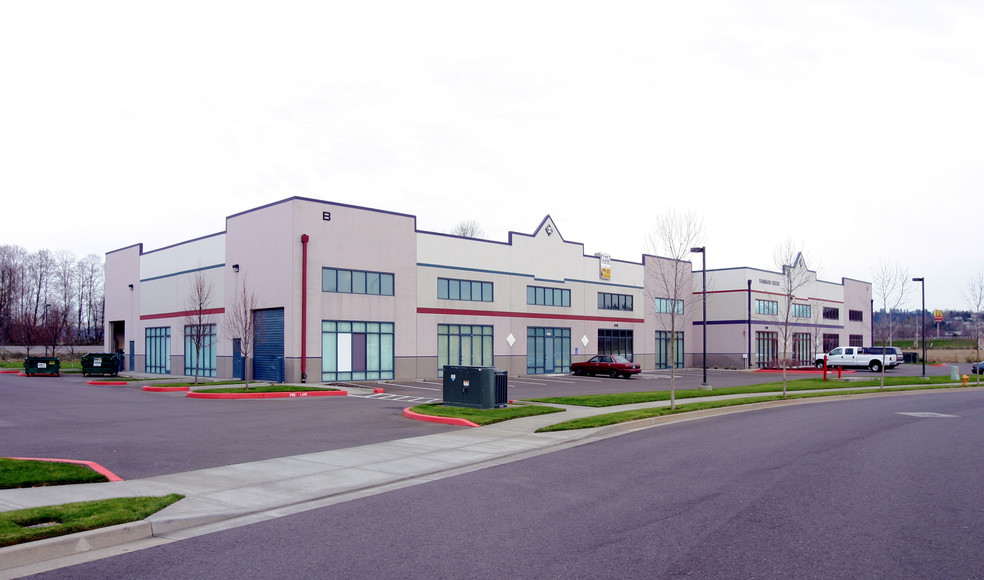 1020-1080 NW Corporate Dr, Troutdale, OR à louer - Photo de l’immeuble – Image 3 sur 27